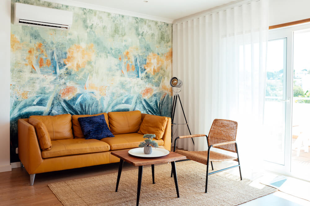 Ściany w salonie - tapeta winylowa