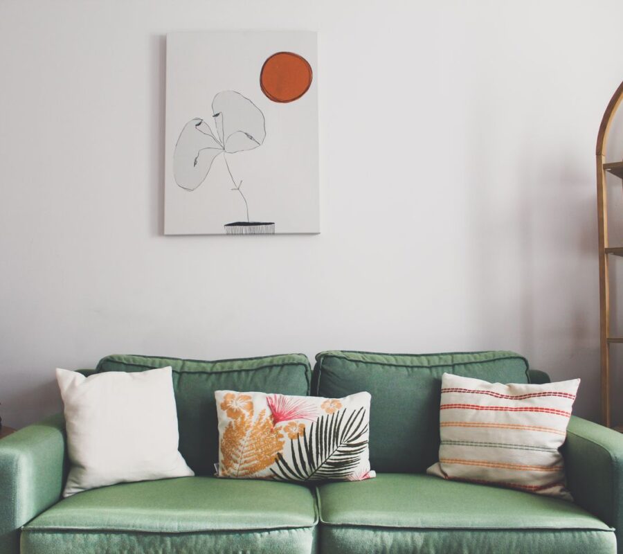 Mała sofa – wielki komfort na niewielkiej przestrzeni
